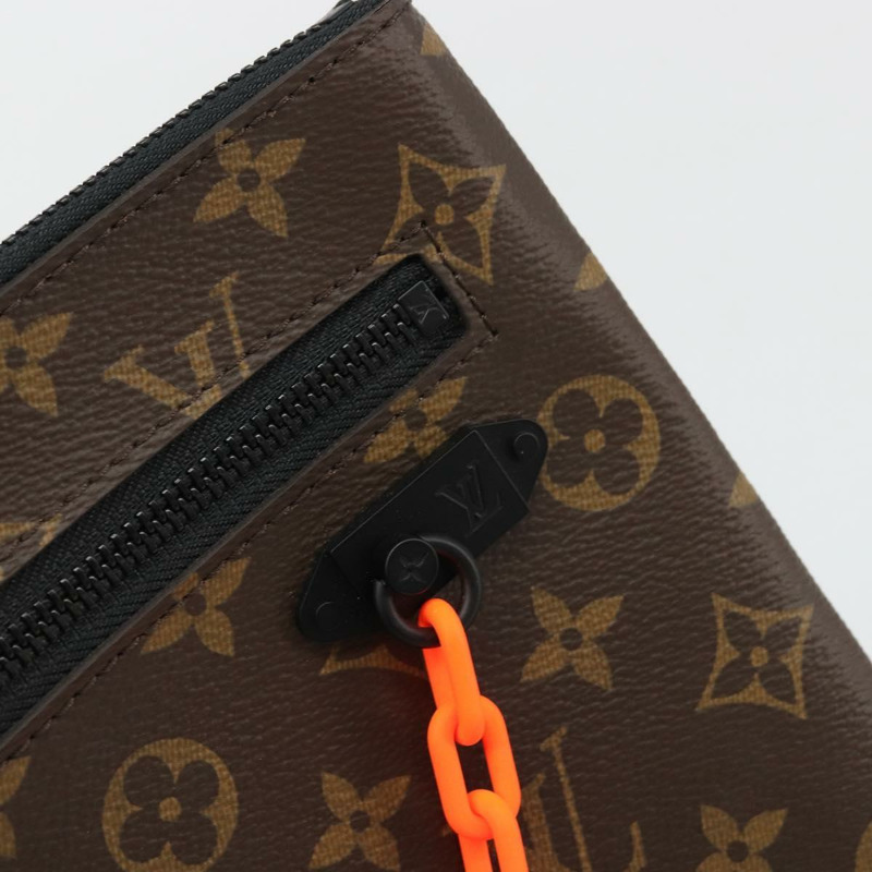 【日本直送】路易威登太陽能Ray Pochette A4手拿包 M44484 LV正品 YKZ1183M-16