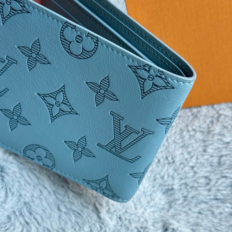 Louis Vuitton 天藍色小牛皮老花壓紋Multiple短夾錢包-4