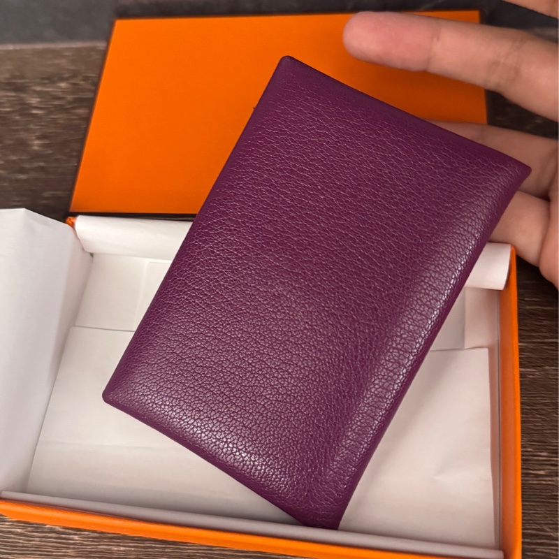 近全新Hermes 愛馬仕 calvi 山羊皮卡夾 深紫色-0