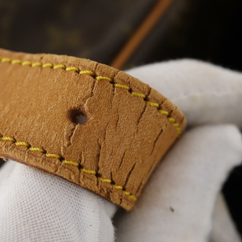 【日本直送】路易威登 Monogram Saumur 43 肩背包 M42252 LV Auth BAZ815A-8