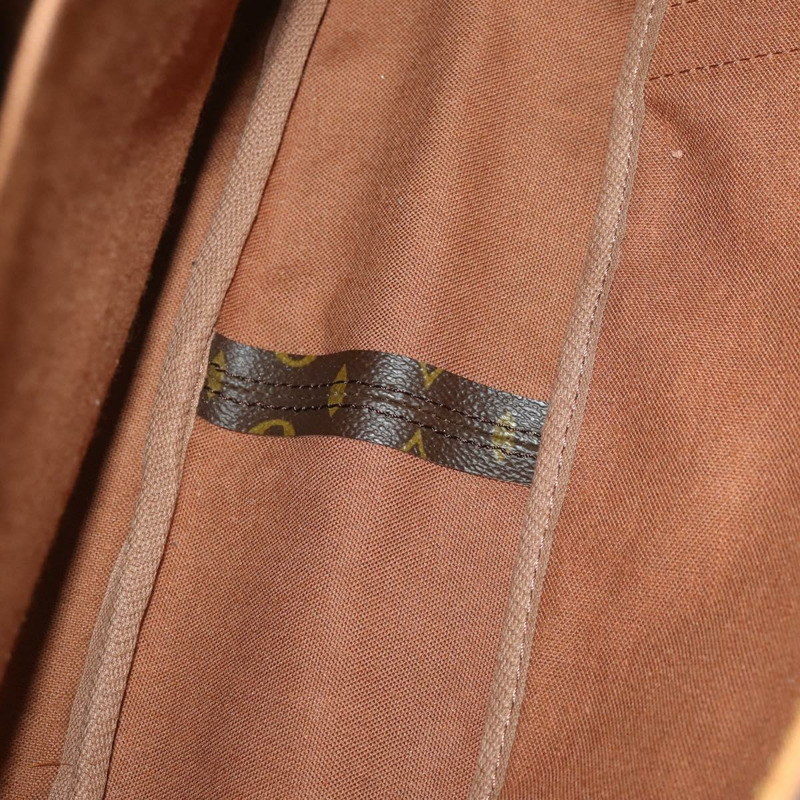 【日本直送】路易威登 Monogram Saumur 43 肩背包 M42252 LV Auth BAZ815A-10