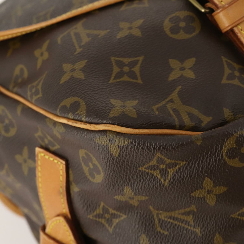 【日本直送】路易威登 Monogram Saumur 43 肩背包 M42252 LV Auth BAZ815A-16