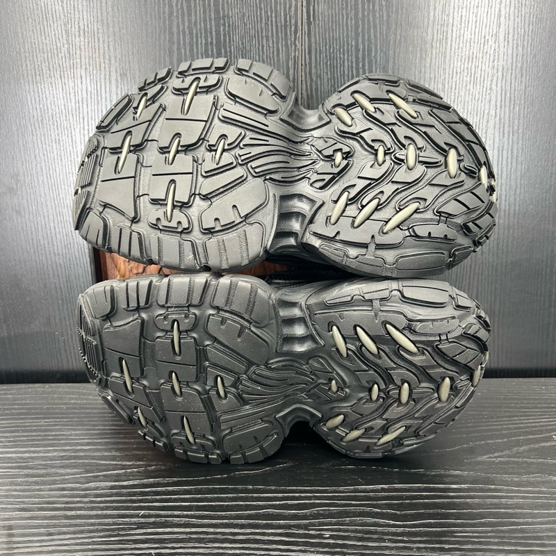 巴黎世家 10xl 黑 碼數 42碼-8