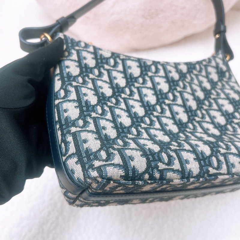 Dior miss caro diorling 藍色老花飯盒包/腋下包-7