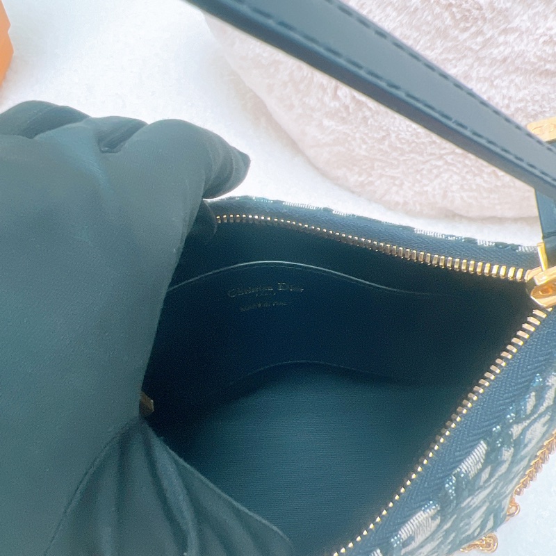 Dior miss caro diorling 藍色老花飯盒包/腋下包-10