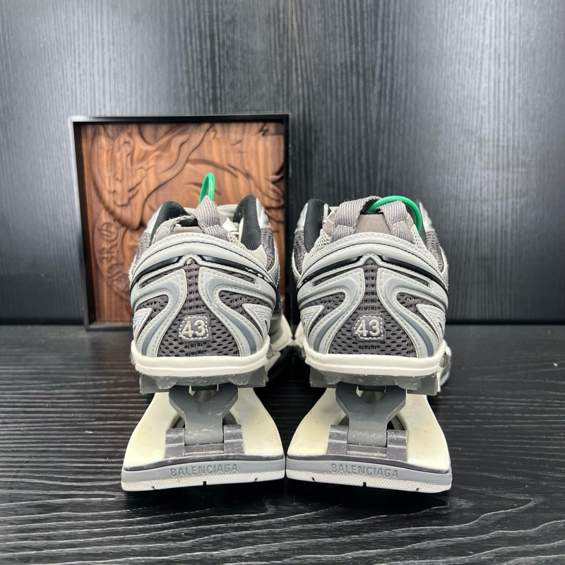 巴黎世家x-pander 彈簧鞋灰 43 碼-2