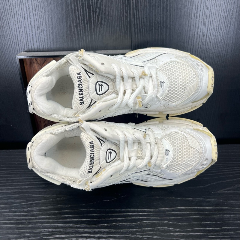 巴黎世家 runner 白 42碼-4