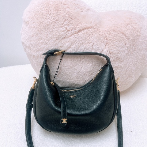 近新 Celine lulu teen 黑色手挽呼拉圈包