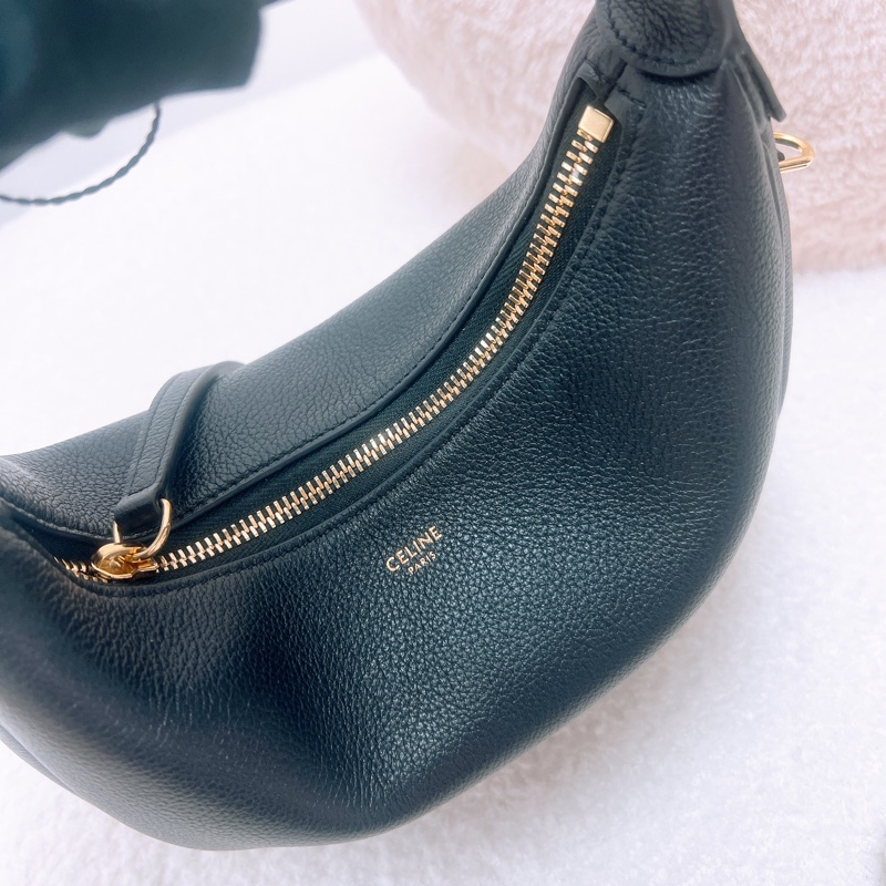 近新 Celine lulu teen 黑色手挽呼拉圈包-10