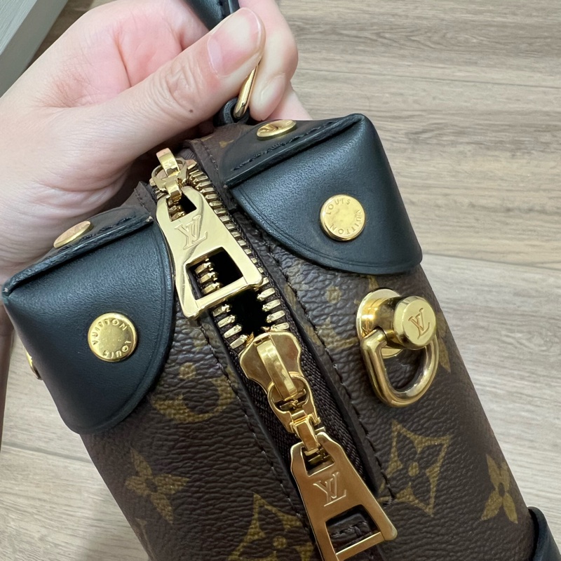 Louis Vuitton -Petite Malle Souple 型號： M45571-3