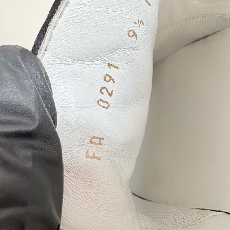 LOUIS VUITTON LV BEVER HILLS黑白一脚蹬板鞋-6