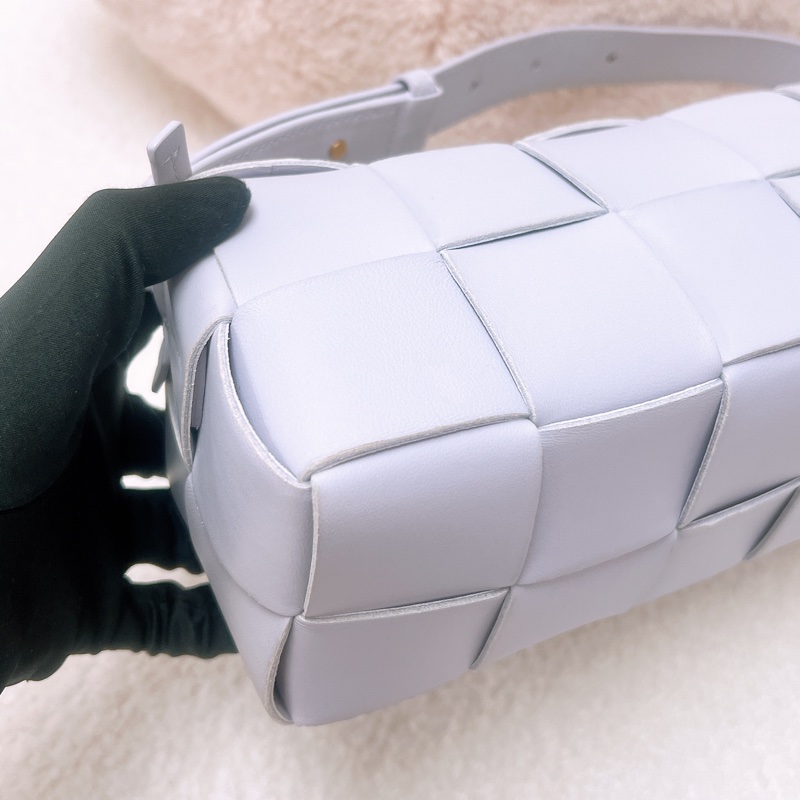 Bv brick cassette 淺紫編織格飯盒包/腋下包-6