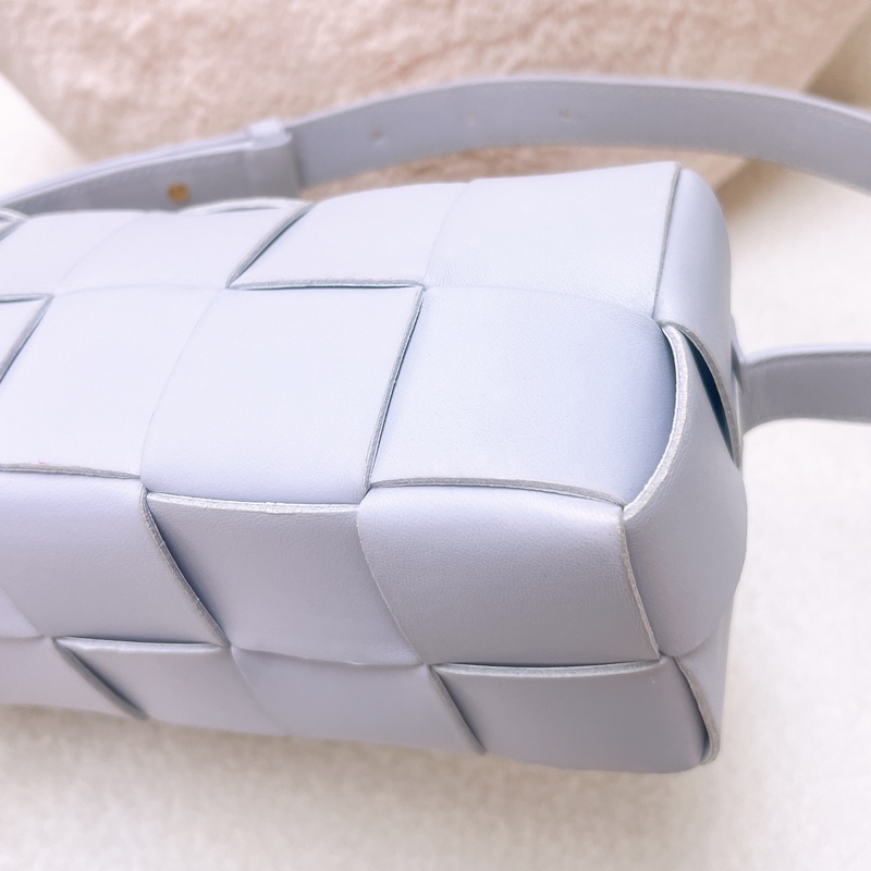 Bv brick cassette 淺紫編織格飯盒包/腋下包-7