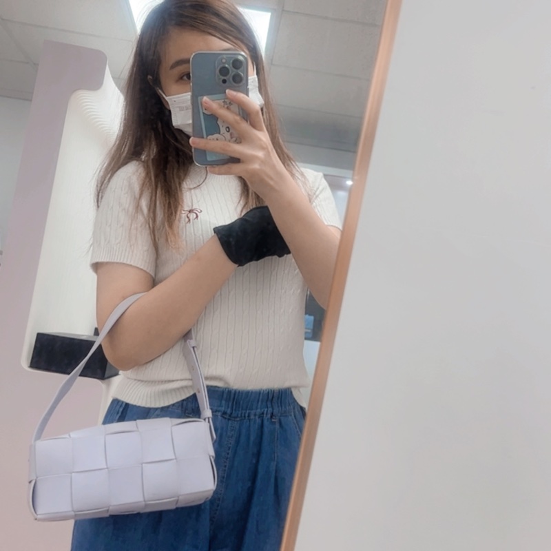 Bv brick cassette 淺紫編織格飯盒包/腋下包-12