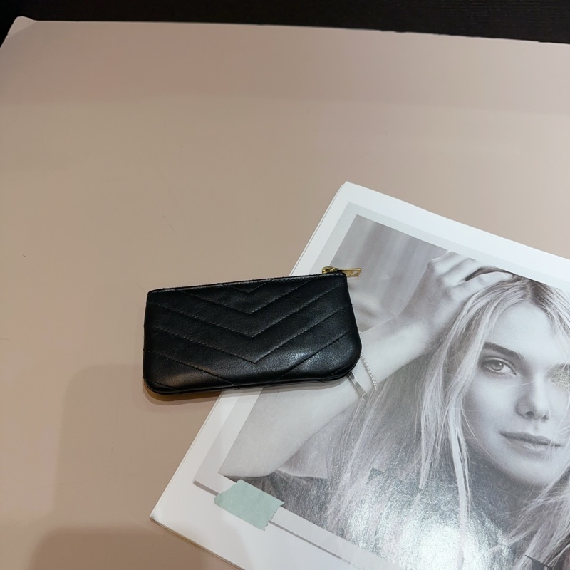 YSL 黑羊皮山形紋金釦零錢包-1