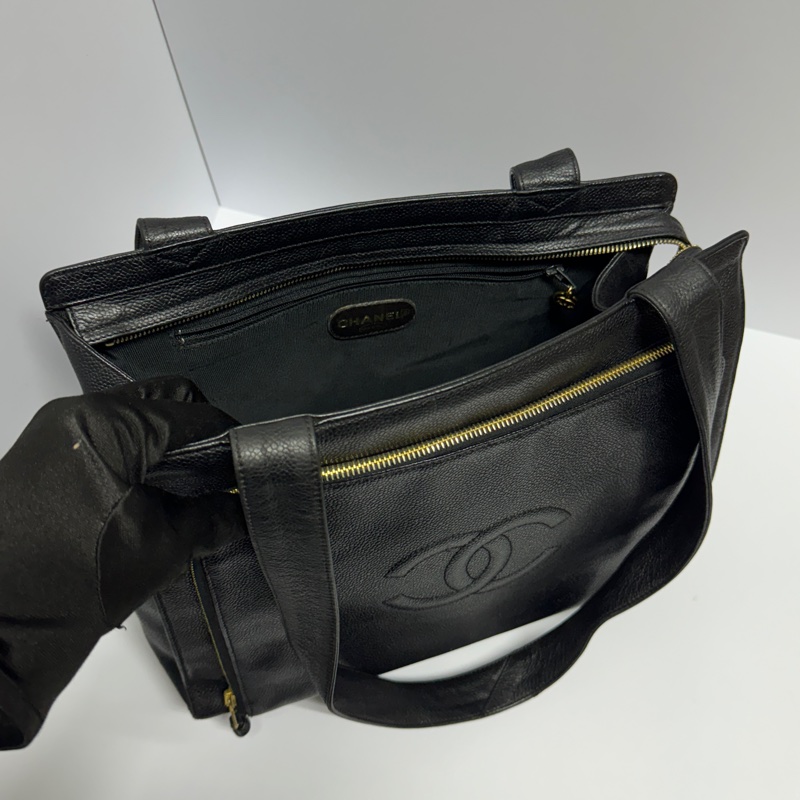 【極新CHANEL🎀】 Chanel 黑金荔枝牛皮 肩背托特包 (專櫃265,000)-6