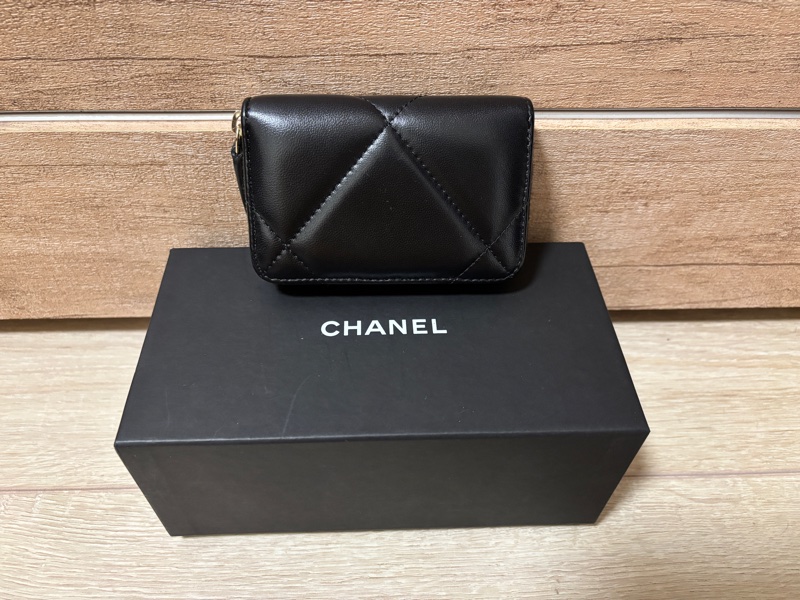 Chanel 香奈兒 19 零錢包 零錢卡包（芯片款）拉鏈款-1