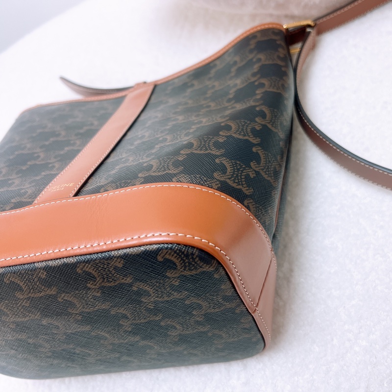 近新 Celine 棕色老花水桶包-3