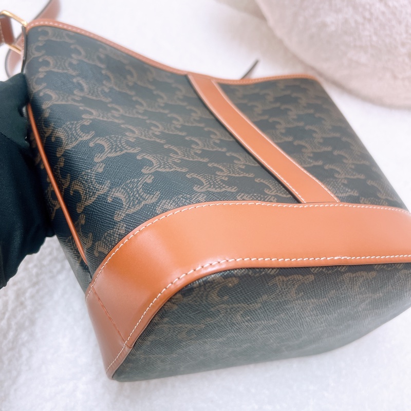 近新 Celine 棕色老花水桶包-6