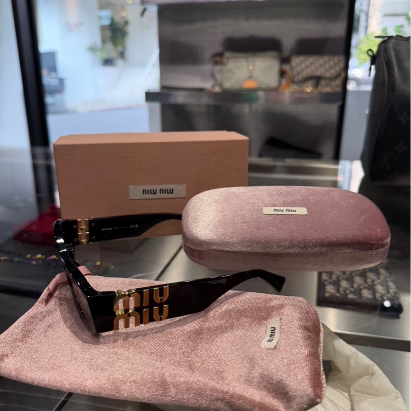 全新品🌟Miu Miu 11W 經典Logo墨鏡|Classic Trend CT精品|台北東區實體-0