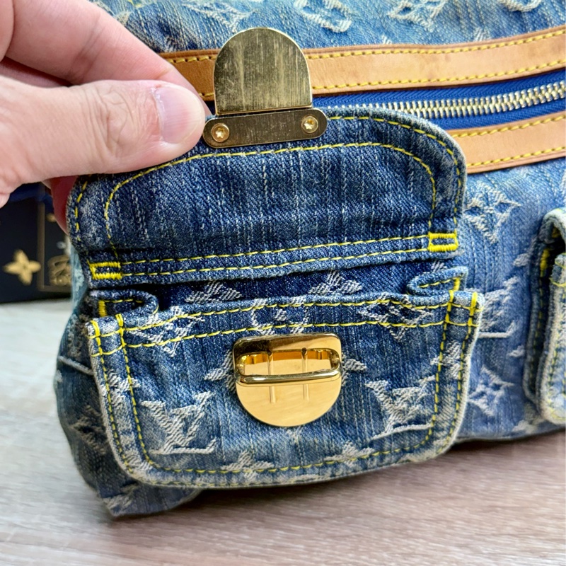 LV M95049 baggy PM 藍色單寧牛仔曼哈頓釦肩背包-28