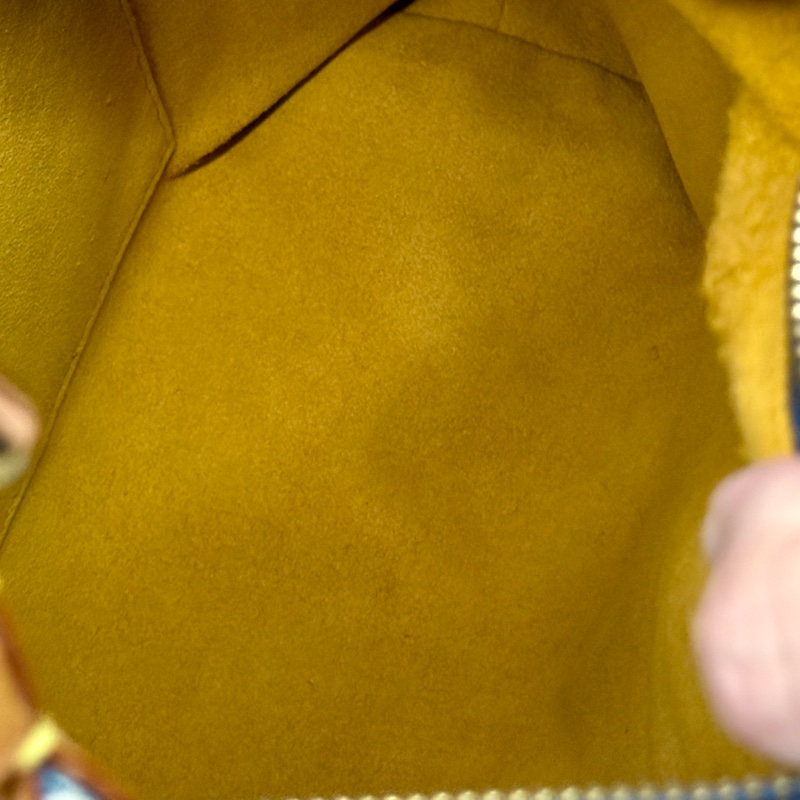 LV M95049 baggy PM 藍色單寧牛仔曼哈頓釦肩背包-37