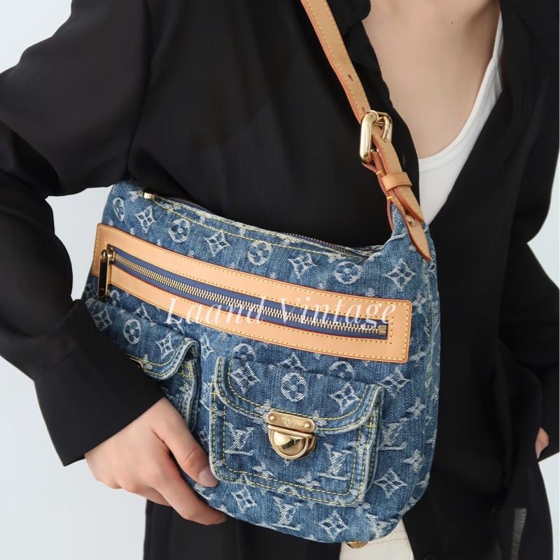 LV M95049 baggy PM 藍色單寧牛仔曼哈頓釦肩背包-44