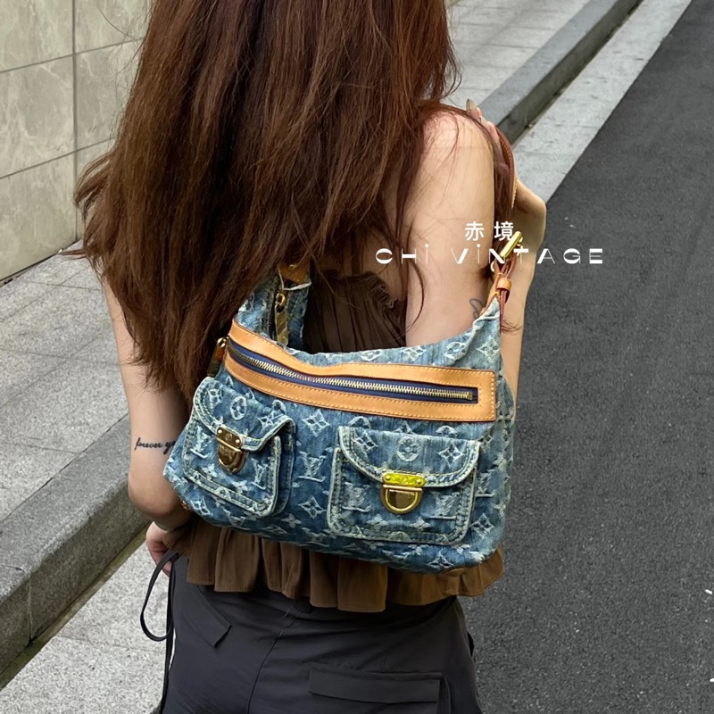 LV M95049 baggy PM 藍色單寧牛仔曼哈頓釦肩背包-51
