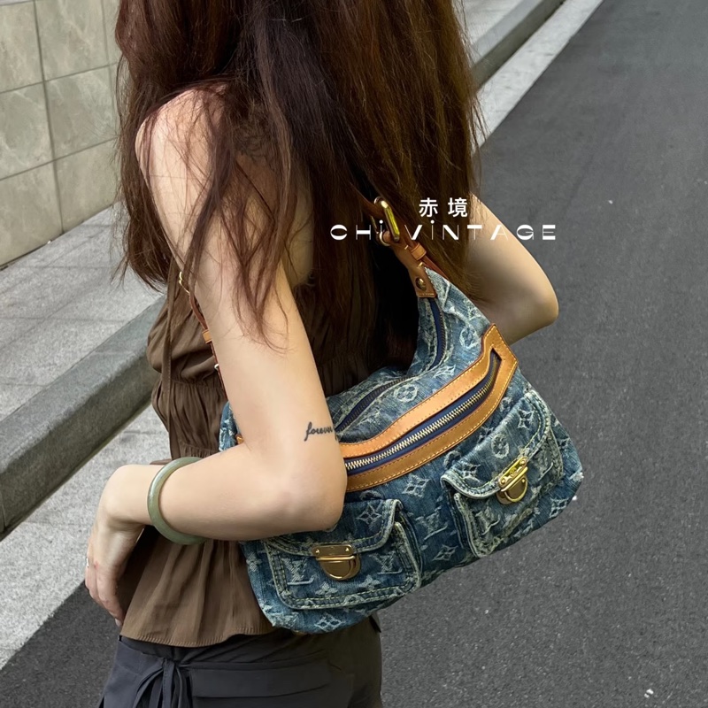 LV M95049 baggy PM 藍色單寧牛仔曼哈頓釦肩背包-52
