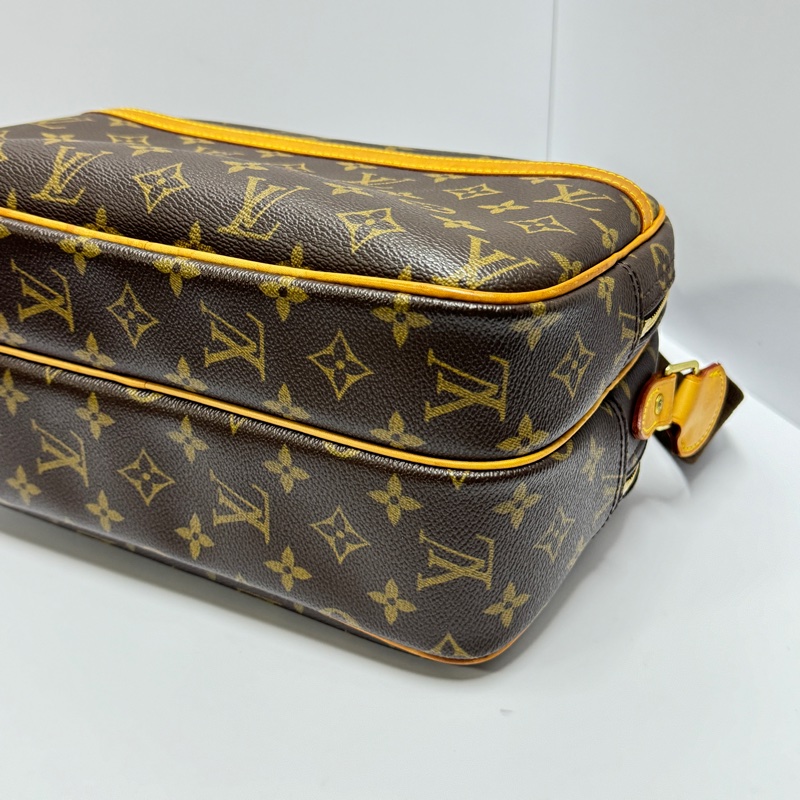 (極新🎁) LV 經典老花 雙層記者包 相機包 斜背包 【專櫃10.3萬】-7