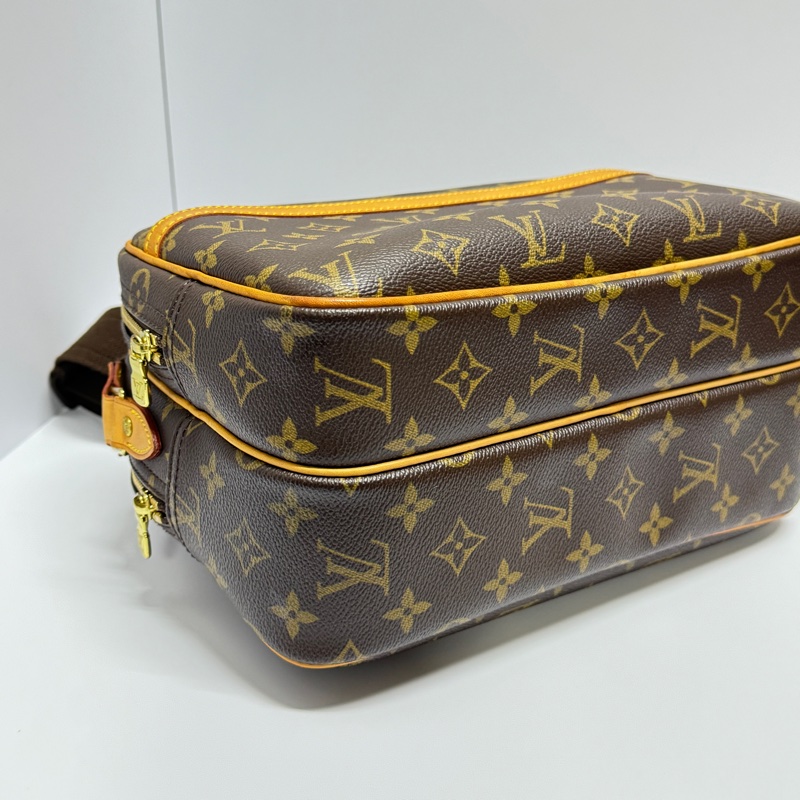 (極新🎁) LV 經典老花 雙層記者包 相機包 斜背包 【專櫃10.3萬】-8