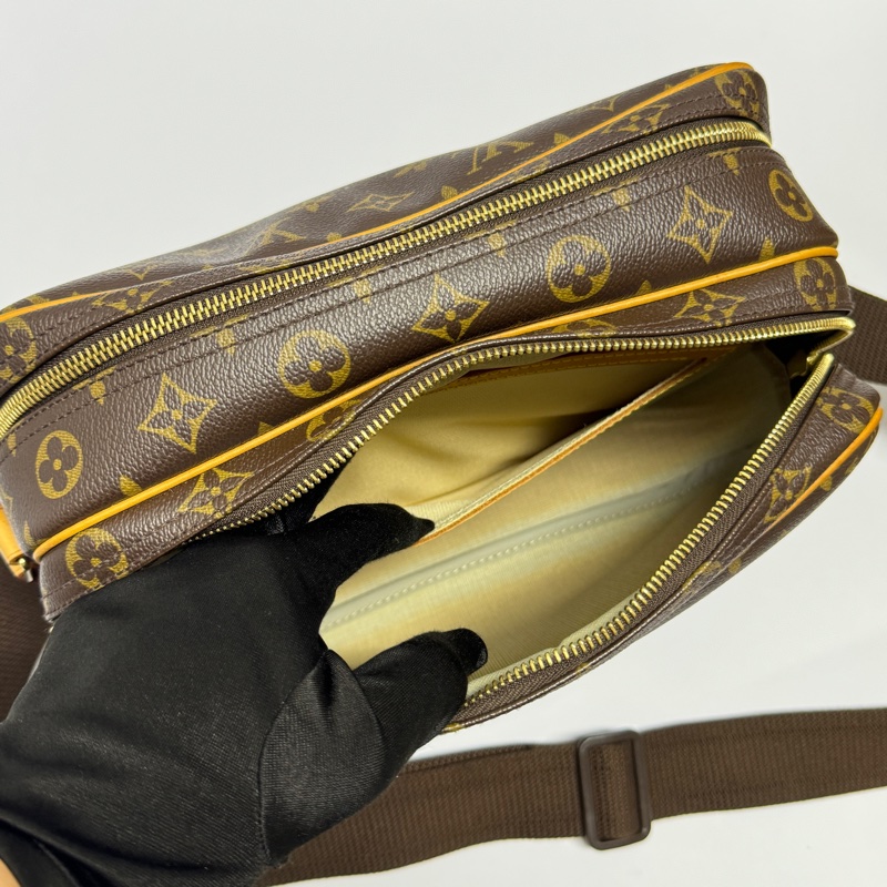 (極新🎁) LV 經典老花 雙層記者包 相機包 斜背包 【專櫃10.3萬】-15