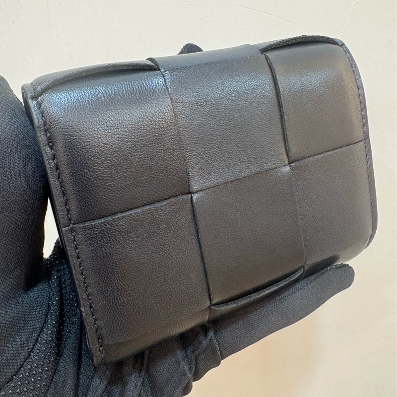 BV 大編織格 BOTTEGA VENETA / Mini Wallet 黑-4