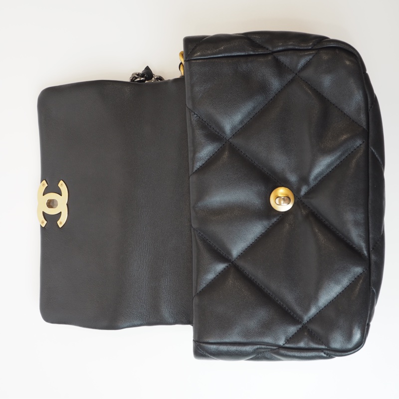 CHANEL 19 bag小號-17