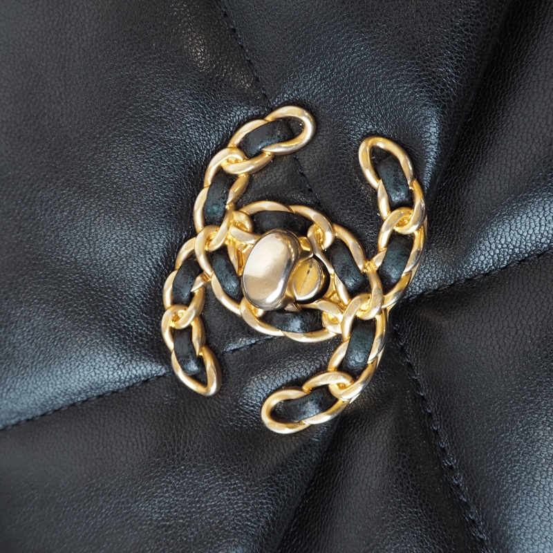CHANEL 19 bag小號-20