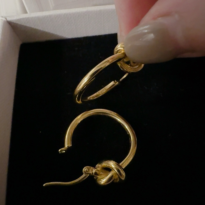 Celine 扭結耳環 金色Knot圈形-1