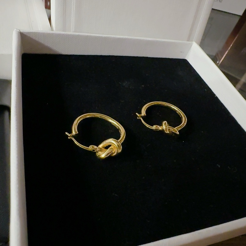Celine 扭結耳環 金色Knot圈形-7