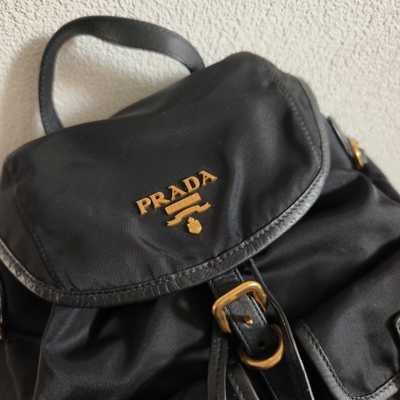 Prada 黑色尼龍降落傘黑金雙肩包-3