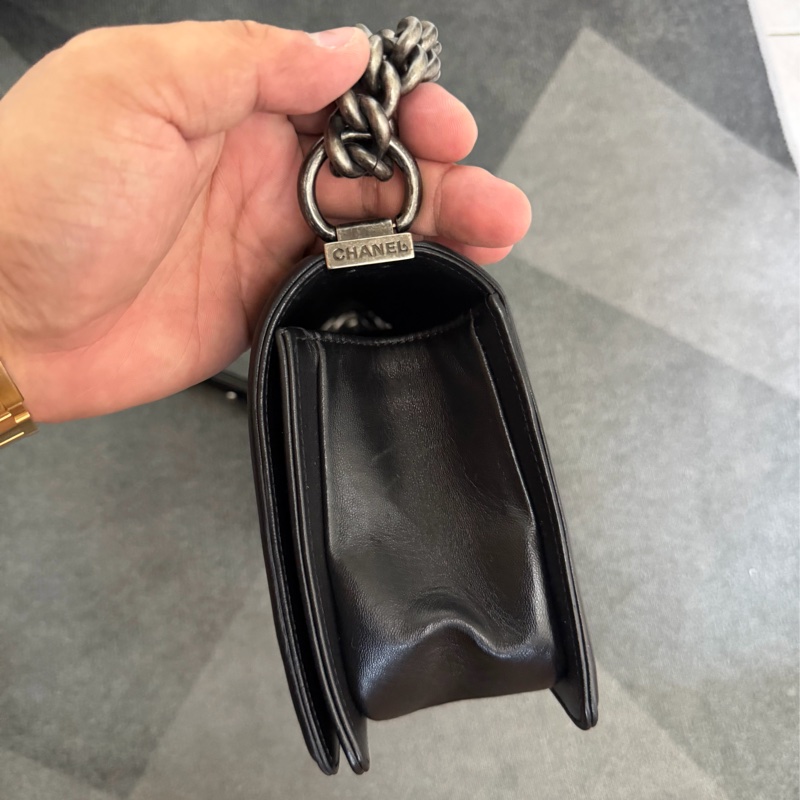 Chanel Boy25 菱格紋黑銀肩背包-4