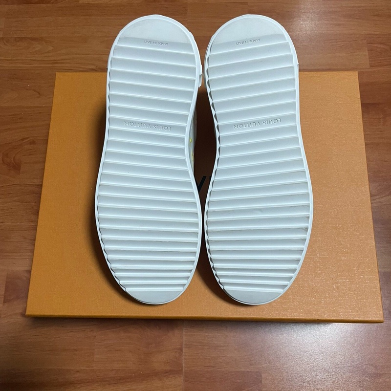 Lv Time Out浮雕壓印板鞋 路易威登休閒鞋 白色 36碼-5