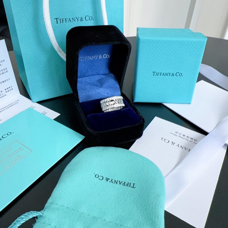 【全新品】蒂芬妮 Tiffany 18k白金atlas系列羅馬數字鑲排鑽戒指-2