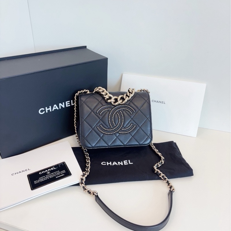 Chanel 香奈兒 黑金外縫鉚釘 金珠大雙C翻蓋方胖子-0