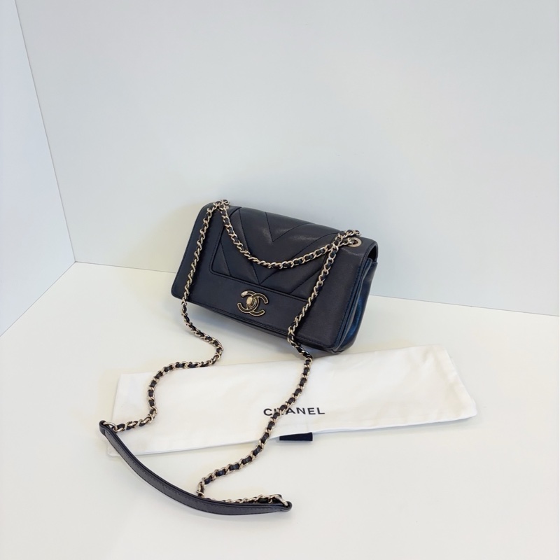 Chanel 香奈兒 黑金 牛皮 琺瑯扣-2