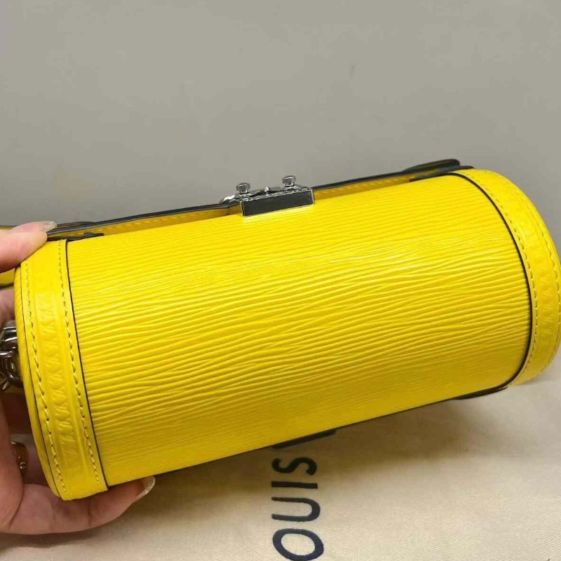 LV Papillon TRUNK 黃色牛皮水波紋鏈條包腋下包 芯片款 19*9*9cm 98新配件塵袋-3