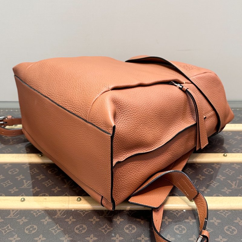 ️LOEWE 老款Military棕色 粒面牛皮後背包34*39*15 98新配件塵袋-2