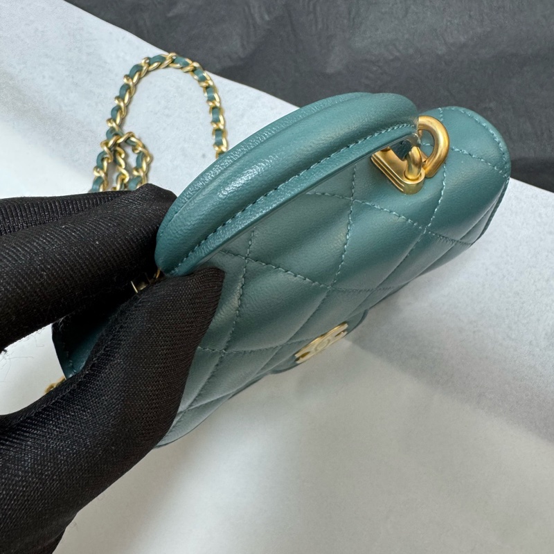 CHANEL 21k綠色手柄公文包mini 31開有卡 復古綠搭配復古五金 超洋氣 成色很好-2