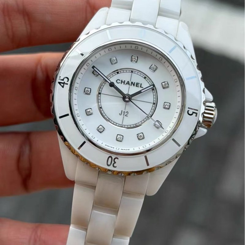 Chanel J12白鑽錶 24年9新配件齊全-1