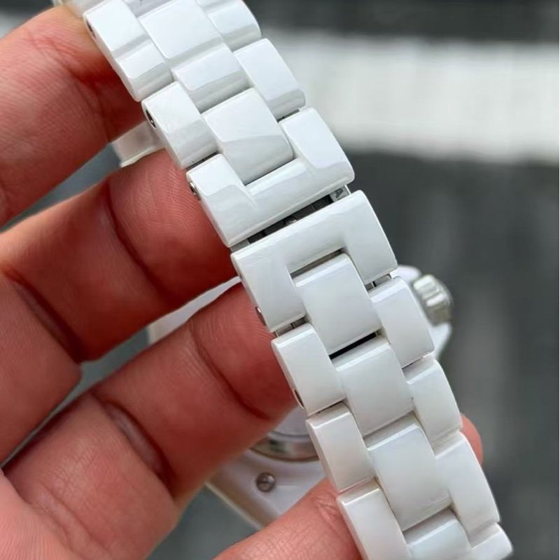 Chanel J12白鑽錶 24年9新配件齊全-5