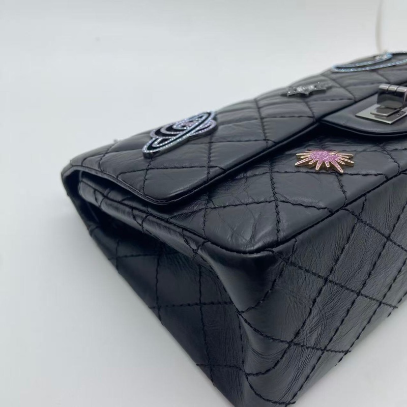 Chanel香奈兒2.55中號彗星徽章圖案黑色牛皮復古金扣鏈條包,鐳射24開-10