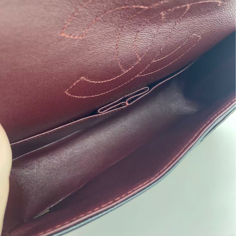 Chanel香奈兒2.55小號徽章黑色牛皮復古金扣鏈條包,鐳射26開-7